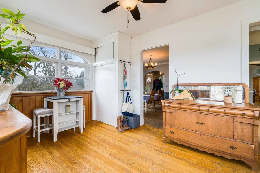 701 Rosser Ave, Waynesboro, VA 22980 - #3