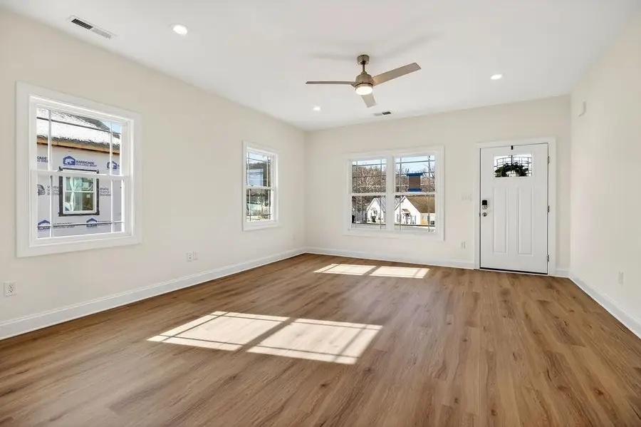 1301 East Main St, Waynesboro, VA 22980 - #3