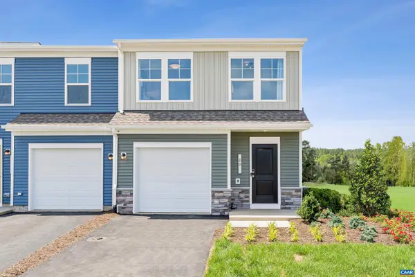 27 Grayson Village Dr, Barboursville, VA 22923