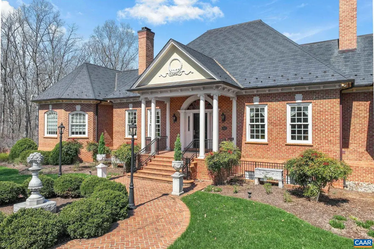 6385 Indian Ridge Dr, Earlysville, VA 22936 - #1