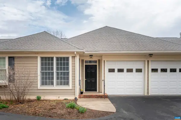 1362 Pantops Cottage Ct, Charlottesville, VA 22911