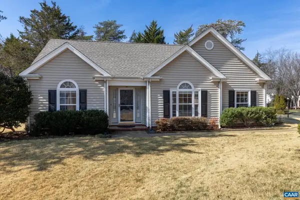 2071 Winterfield Cir, Charlottesville, VA 22911