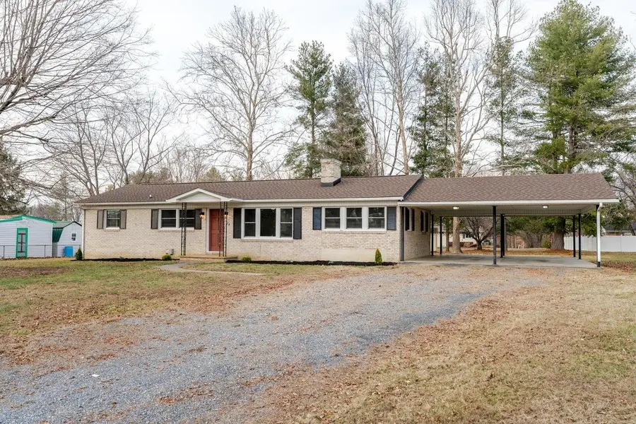 24 La Salle Dr, Grottoes, VA 24441 - #2