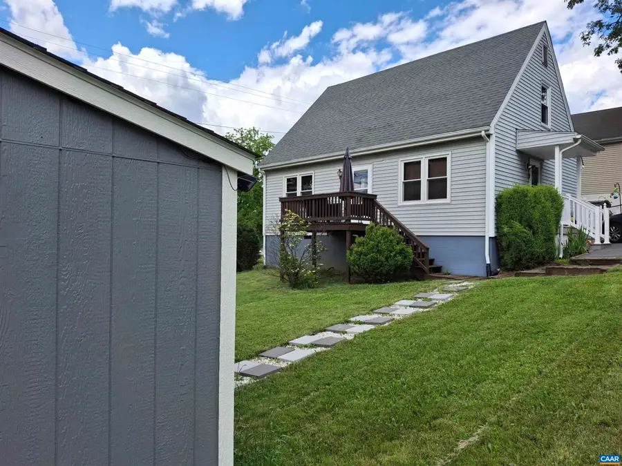 642 Delphine Ave N, Waynesboro, VA 22980 - #3