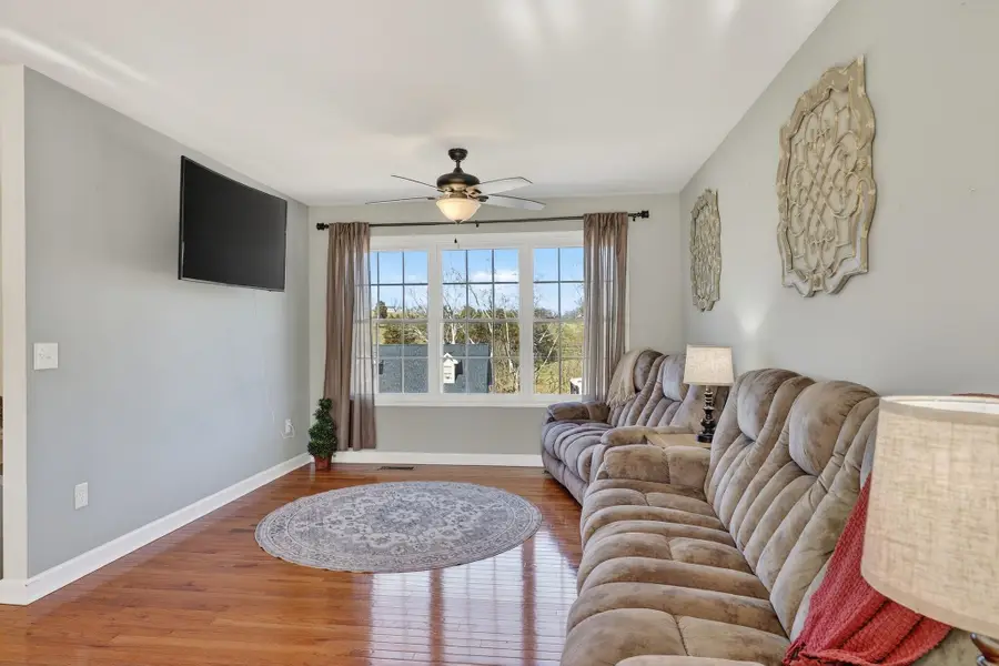 235 Locustdale Loop, Shenandoah, VA 22849 - #3