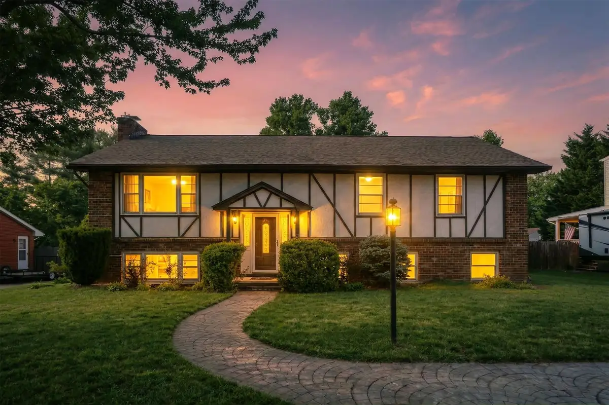 109 Country Lodge Rd, Waynesboro, VA 22980 - #1