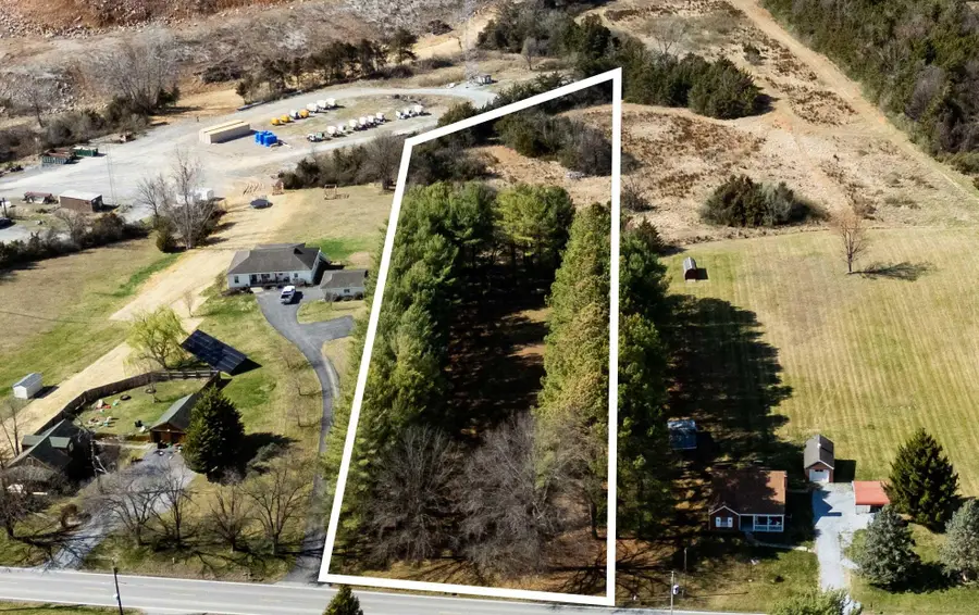 355 National Ave, Staunton, VA 24401 - #2