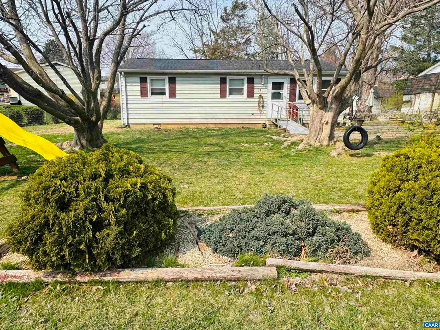 94 Locust St, Verona, VA 24482 - #3