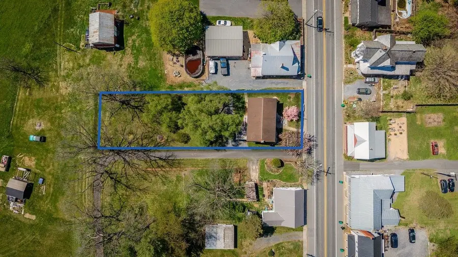 522 Main St S, Mount Crawford, VA 22841 - #3