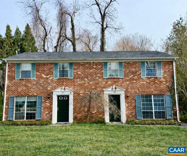 104 Longwood Dr, Charlottesville, VA 22903