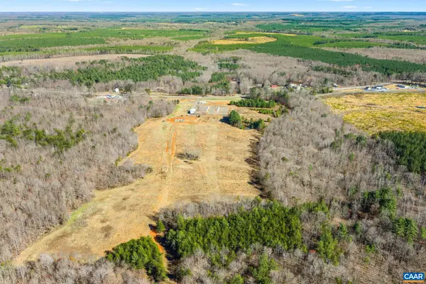 12145 Constitution Rte S, Scottsville, VA 24590
