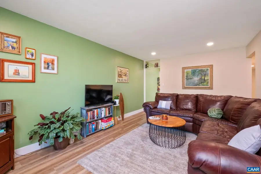 1908 Inglewood Dr, Charlottesville, VA 22901 - #2