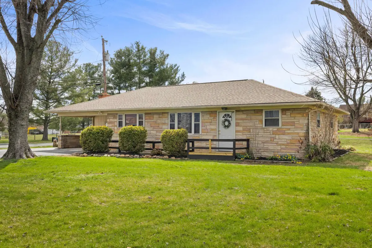 72 Tinkling Springs Rd, Fishersville, VA 22939 - #1