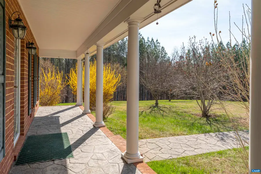 2508 Thomas Jefferson Pkwy, Charlottesville, VA 22902 - #3