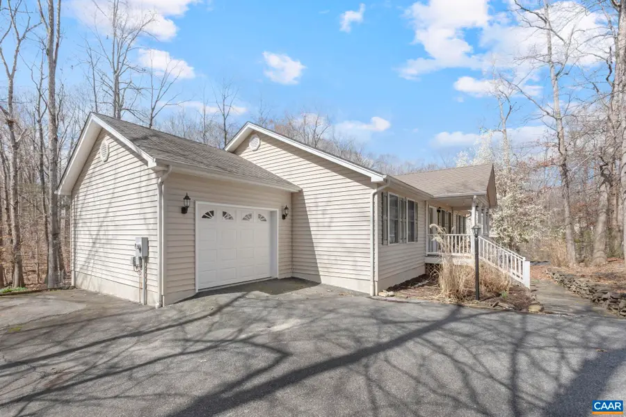 217 Jefferson Dr, Palmyra, VA 22963 - #2