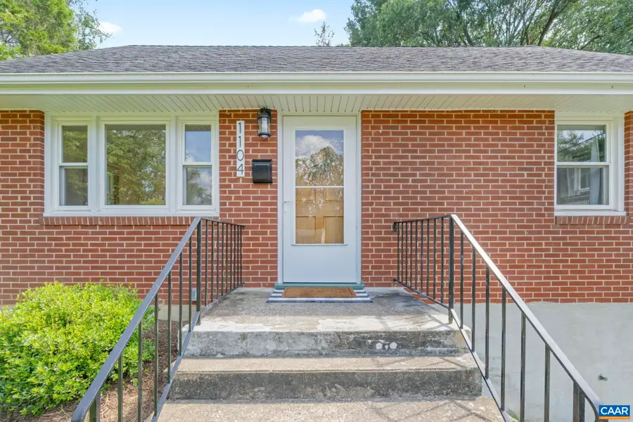 1104 Forest Hills Ave, Charlottesville, VA 22903 - #3