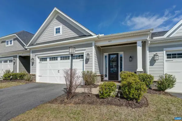 821 Heathfield Ln, Crozet, VA 22932