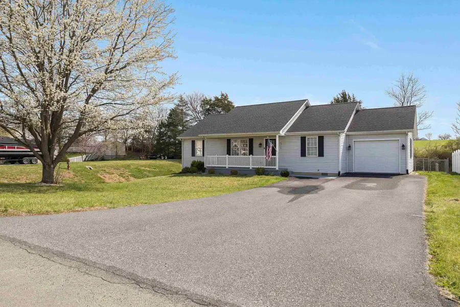 51 Falcon Ln, Weyers Cave, VA 24486 - #2