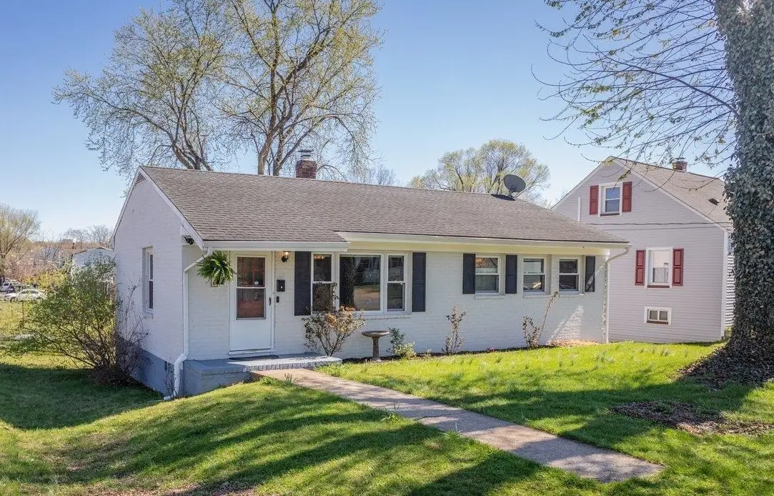 926 Jefferson St, Harrisonburg, VA 22801 - #1