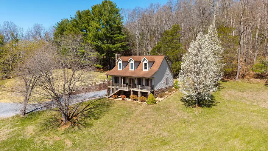 210 Anderson Farm Rd, Rockbridge Baths, VA 24473 - #2