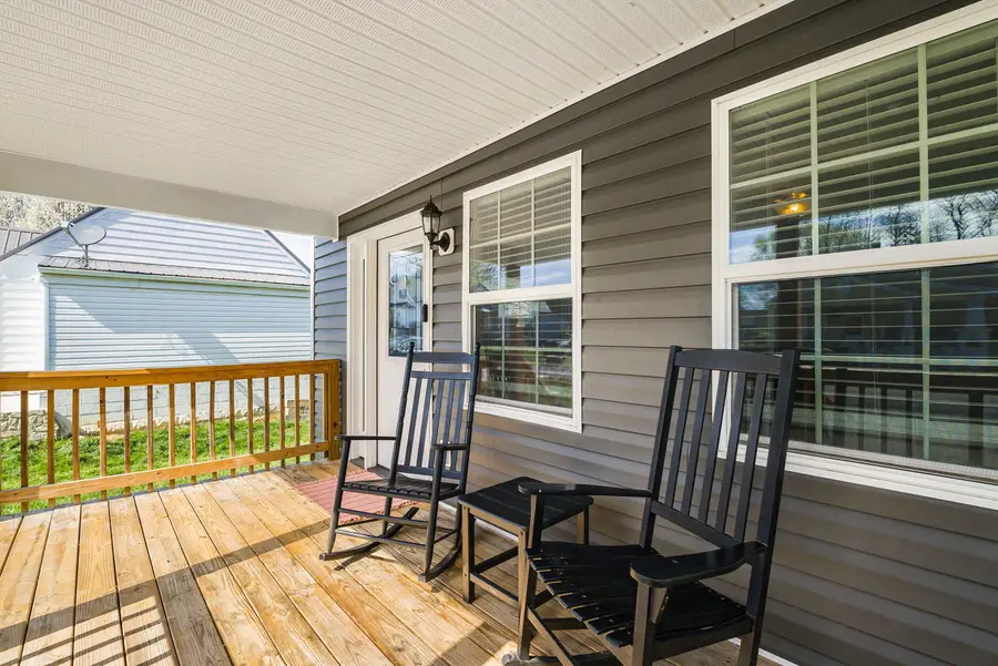 32 Reed St, Fishersville, VA 22939 - #3