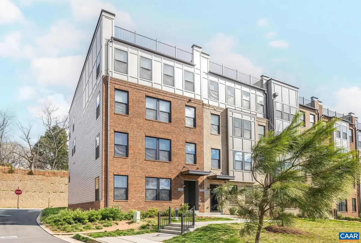 803 Wesley Ln, Charlottesville, VA 22911 - #1