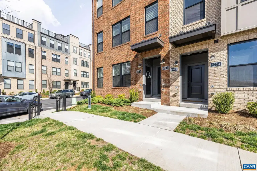 803 Wesley Ln, Charlottesville, VA 22911 - #2