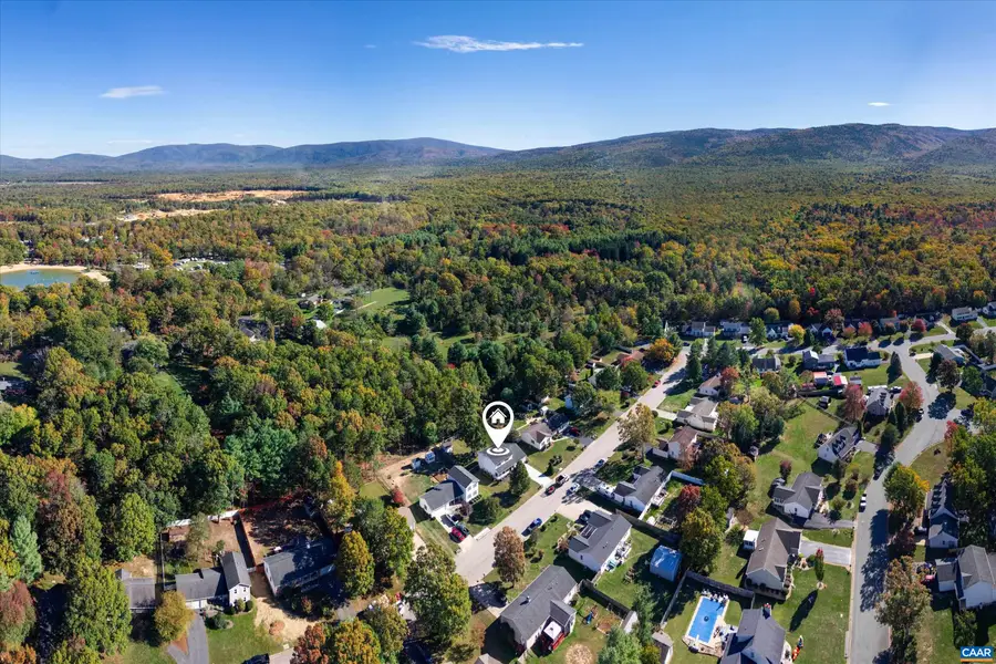 252 Flint Mountain Dr, Stuarts Draft, VA 24477 - #2