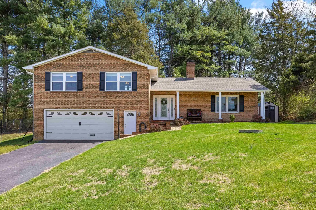 249 Cattle Scales Rd, Waynesboro, VA 22980 - #1