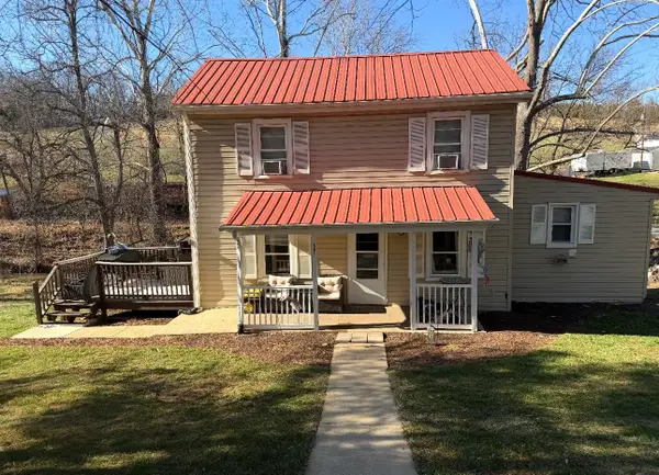 381 Middlebrook Rd, Staunton, VA 24401