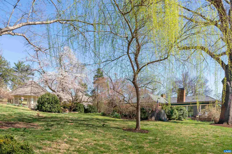 42 Old Farm Rd, Charlottesville, VA 22903 - #2