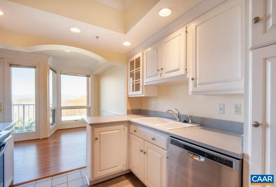 500 Crestwood Dr, Charlottesville, VA 22903 - #2