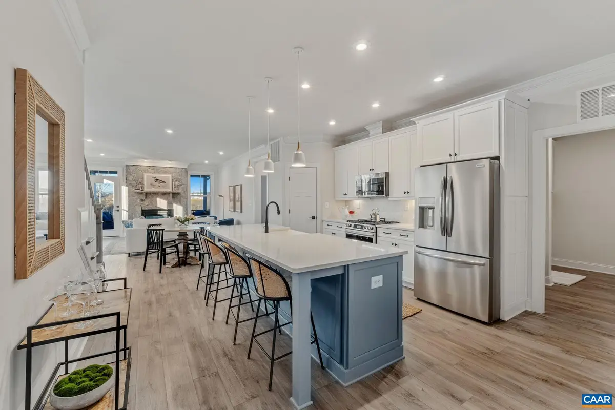 196 Marcella St, Charlottesville, VA 22911 - #1