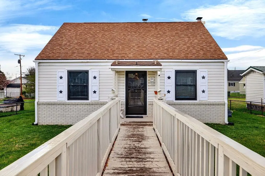 417 King Ave, Waynesboro, VA 22980 - #1