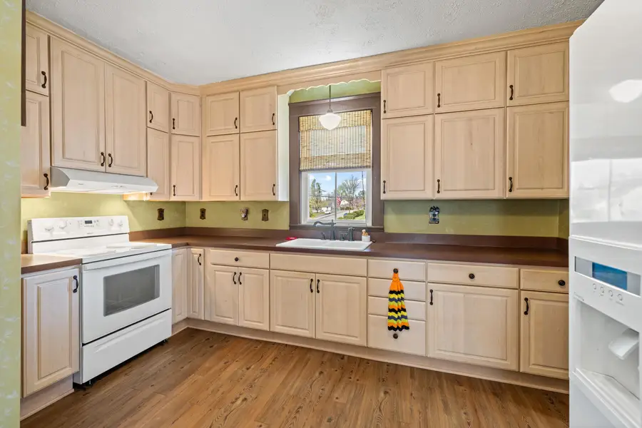 688 Florence Ave, Waynesboro, VA 22980 - #3