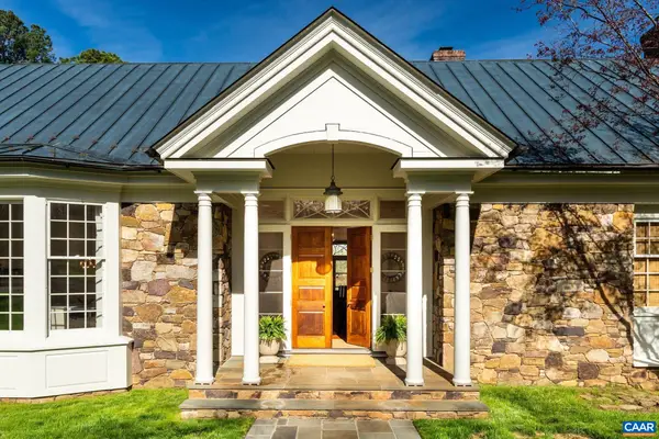 1480 Garth Gate Ln, Charlottesville, VA 22901