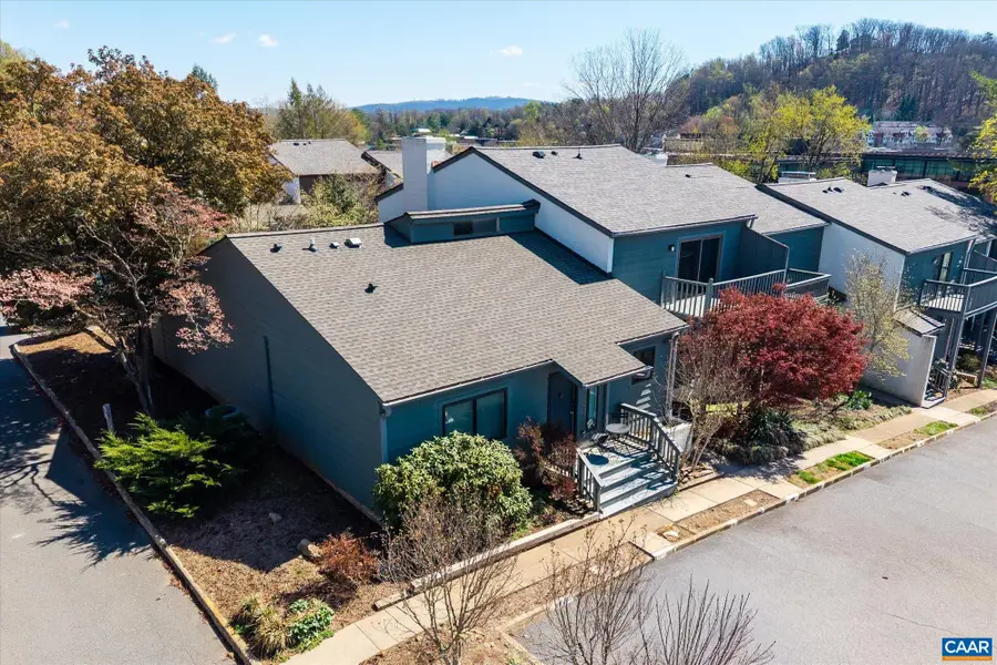 326 Harvest Dr, Charlottesville, VA 22903 - #2