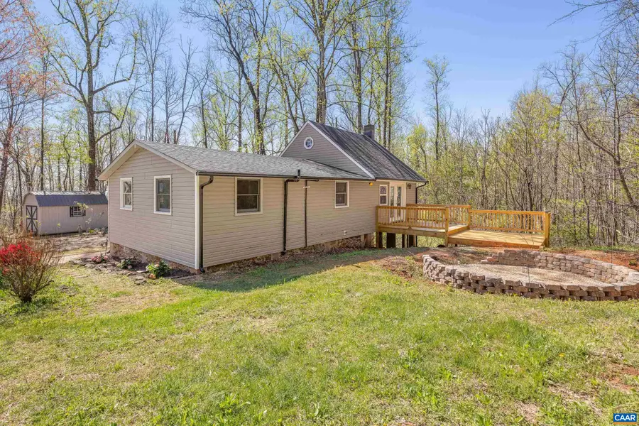 1112 Red Bird Dr, Stanardsville, VA 22973 - #3