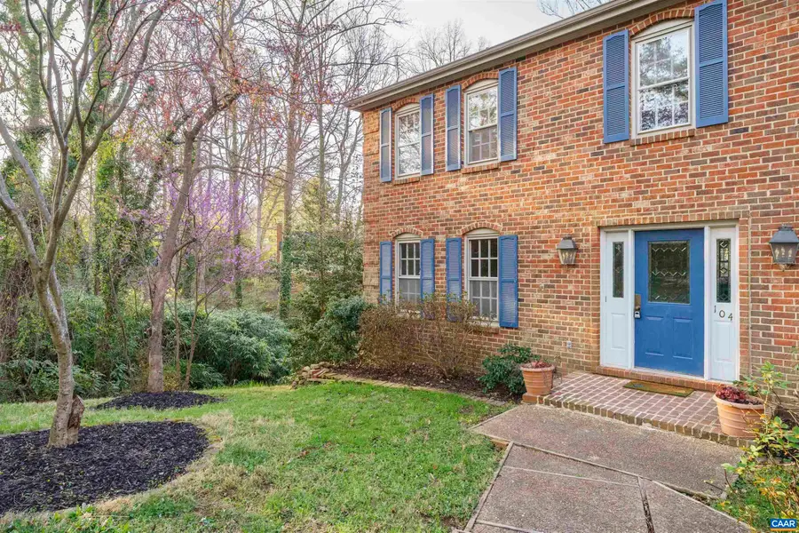 104 Smithfield Ct, Charlottesville, VA 22901 - #2