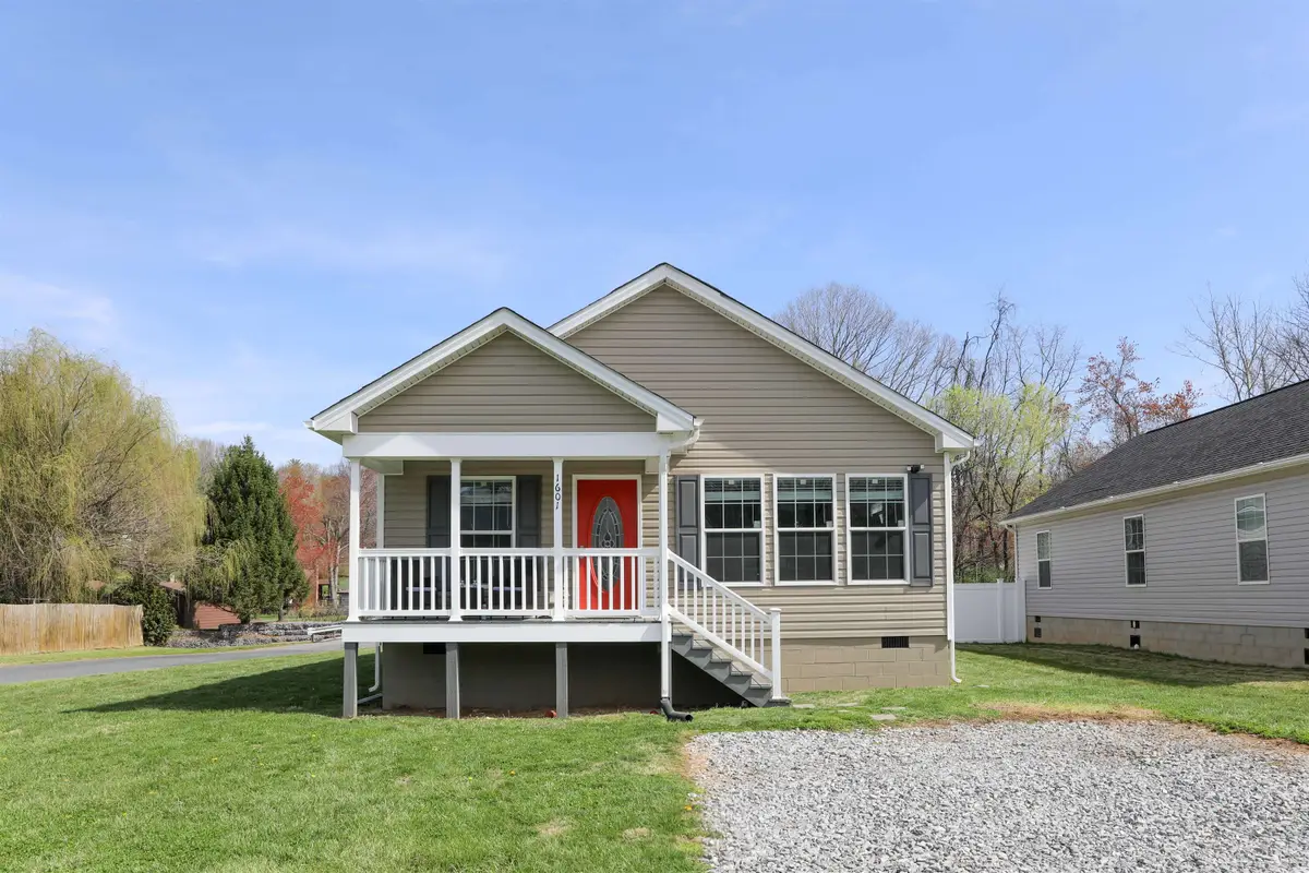 1601 A St, Waynesboro, VA 22980 - #1