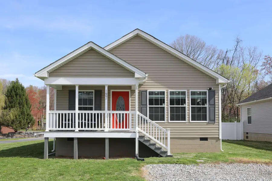 1601 A St, Waynesboro, VA 22980 - #2