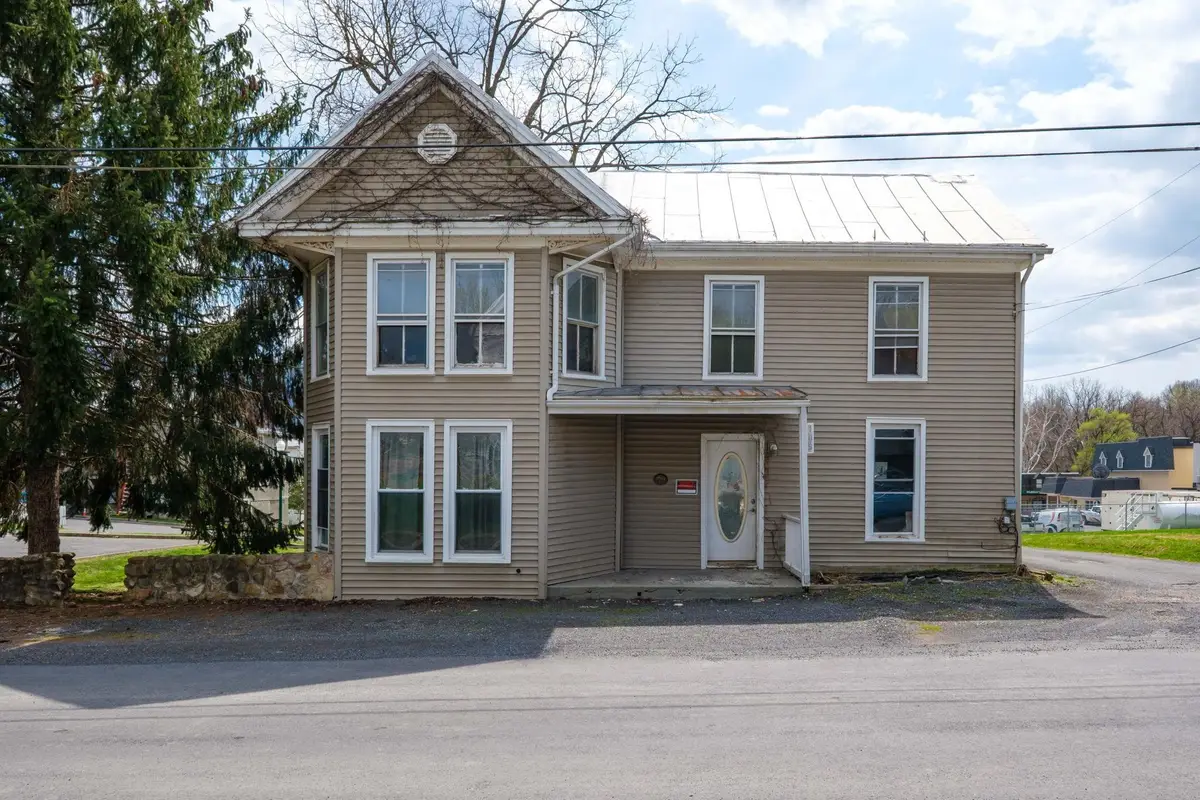 105 High St S, Edinburg, VA 22842 - #1