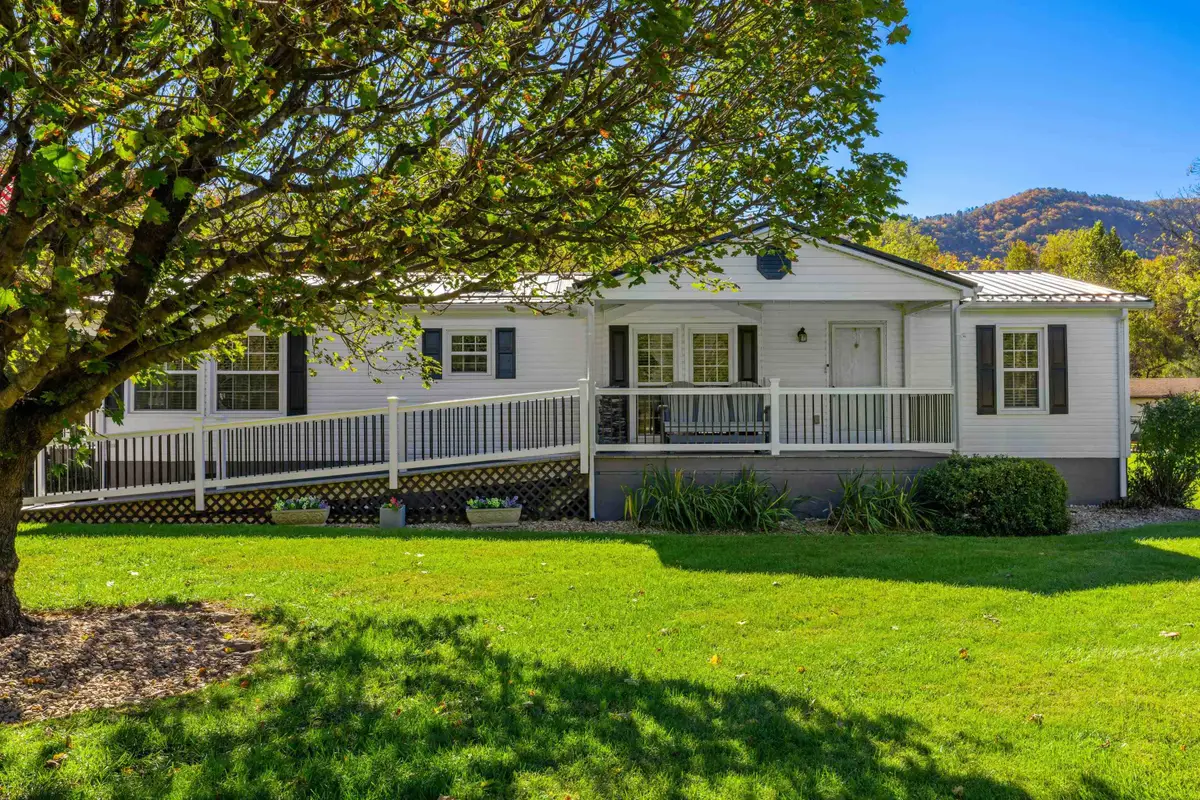 16 Ball Diamond Trl, Vesuvius, VA 24483 - #1