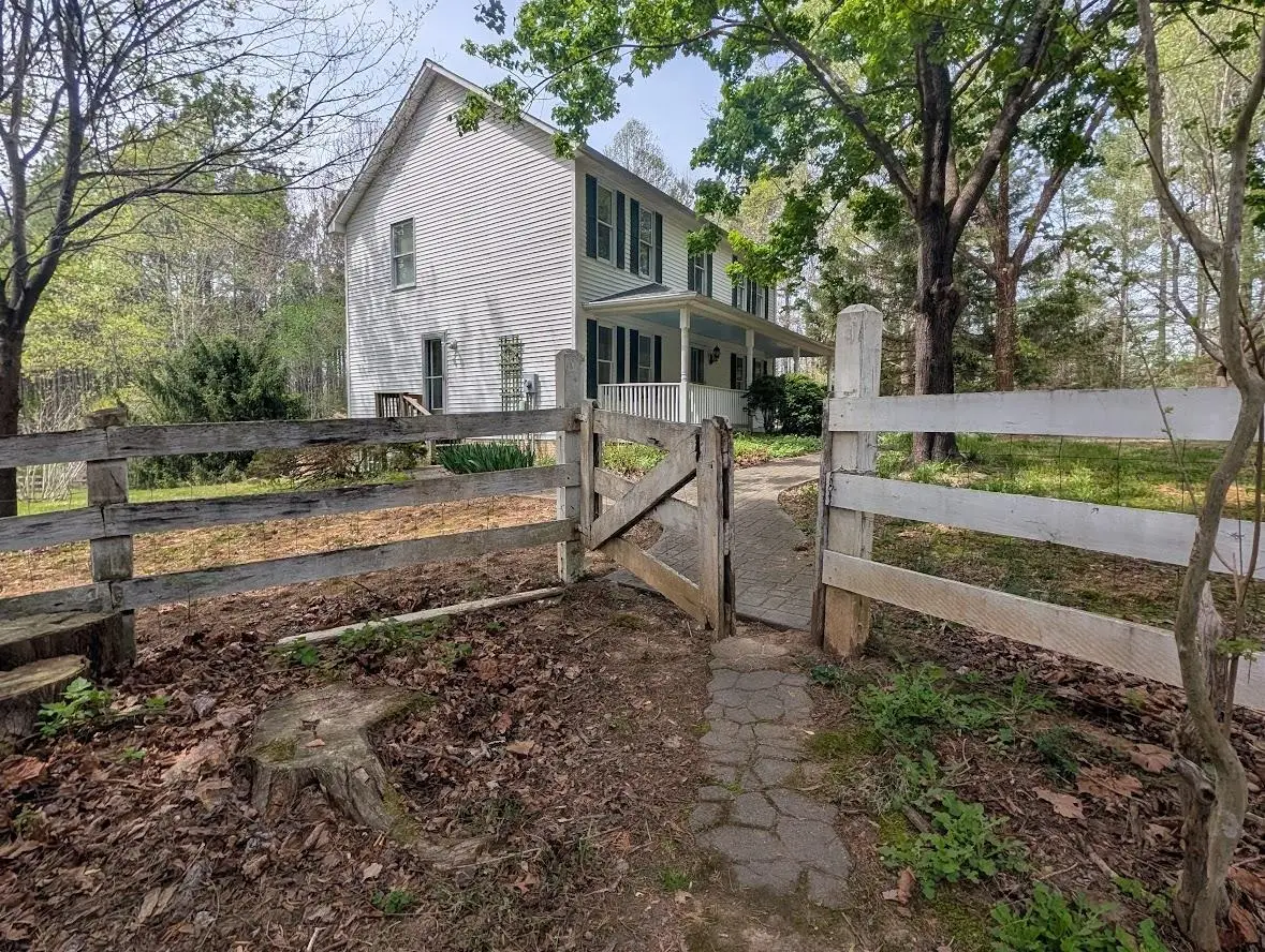 448 Pine Needles Ln, Afton, VA 22920 - #1