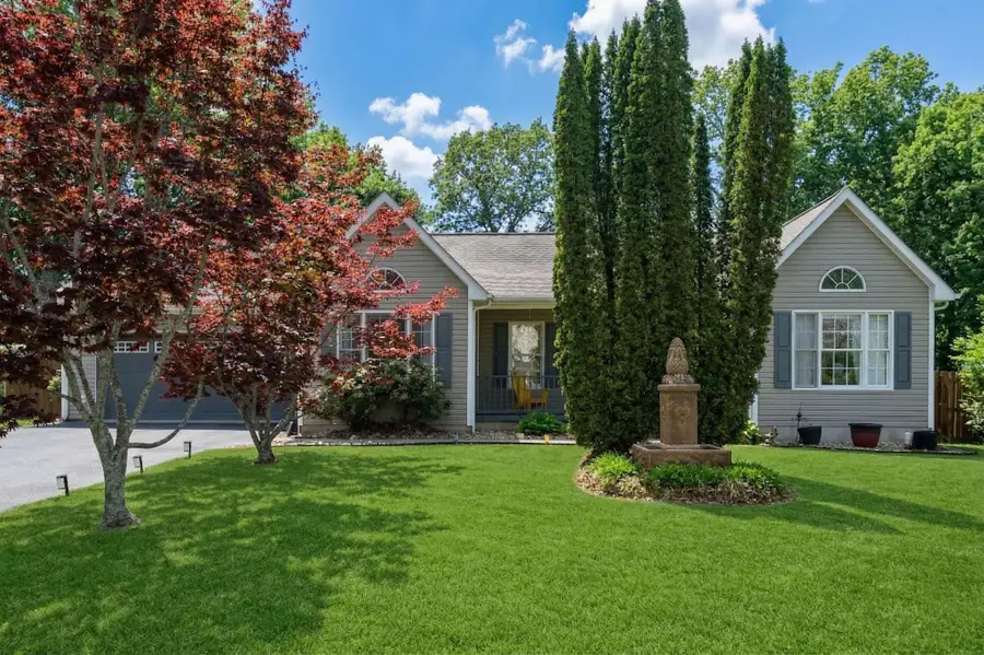 297 Arrow Head Ln, Stuarts Draft, VA 24477 - #2