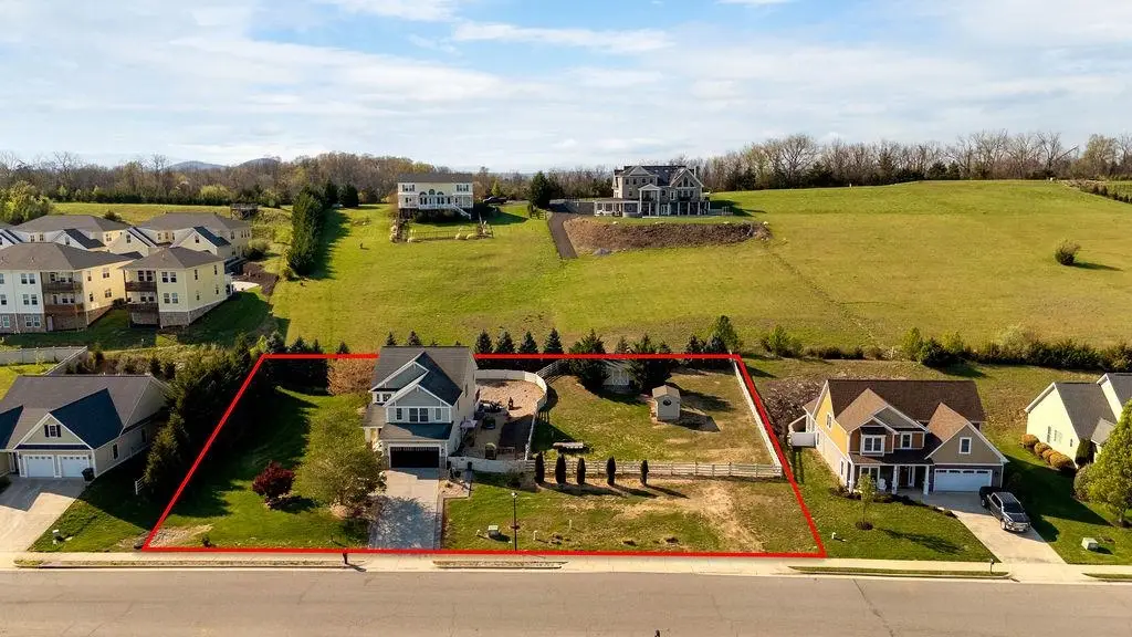 259 Windsor Dr, Fishersville, VA 22939 - #1