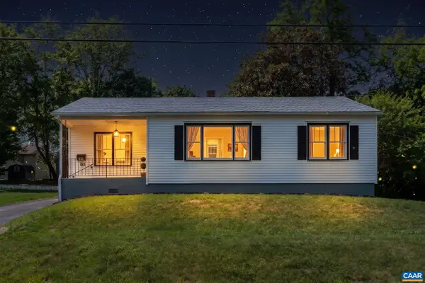 720 Cherry Hill Dr, Staunton, VA 24401