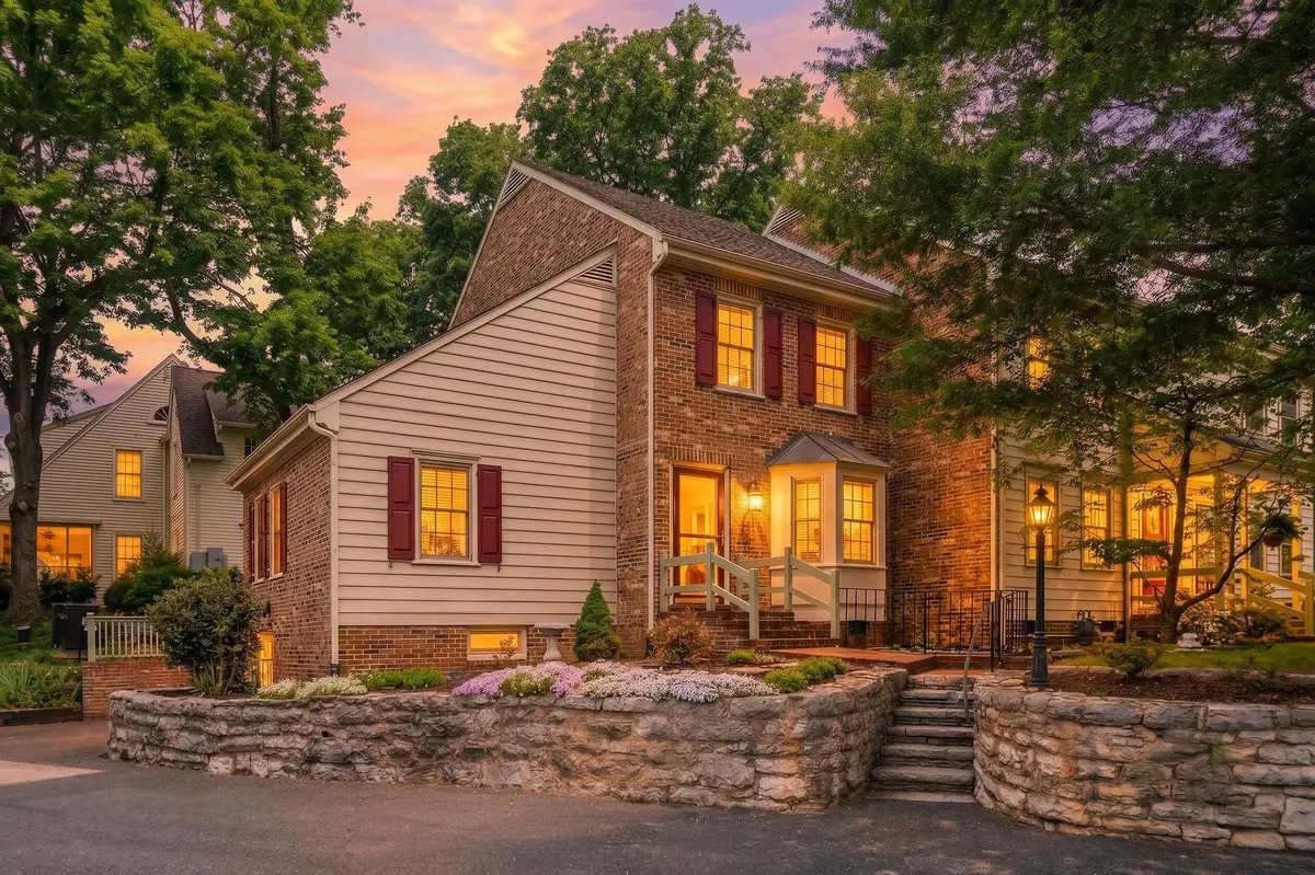 5 Waverley Green, Staunton, VA 24401 - #1