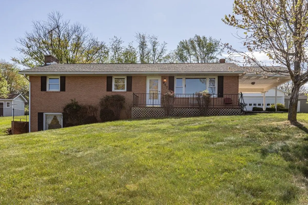 947 Greendale Rd, Harrisonburg, VA 22801 - #1