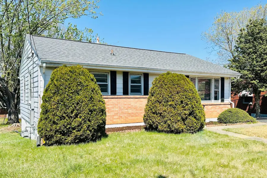 2403 Park Hill Rd, Staunton, VA 24401 - #2